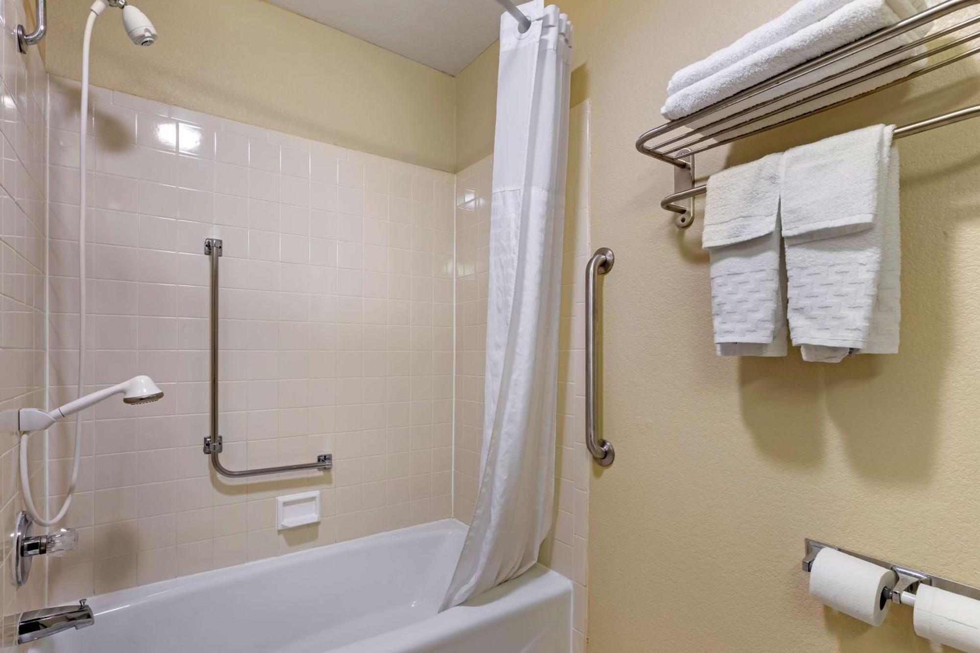 Best Western Plus Altoona Inn Zewnętrze zdjęcie